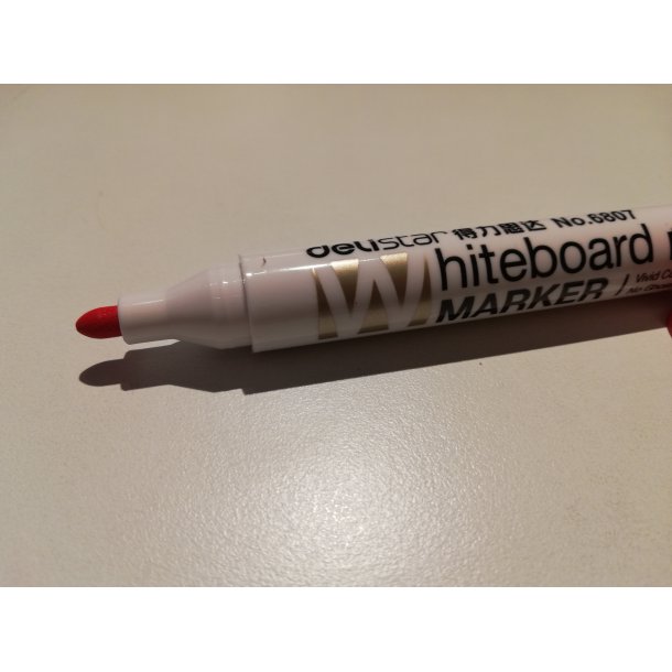 whiteboard marker i Rd Stregbredden varierer fra 1-3 mm.
