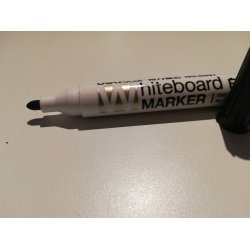 whiteboard marker i Sort Stregbredden varierer fra 1-3 mm.
